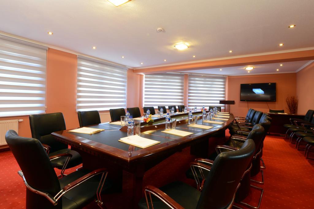 Narantuul Hotel Ulaanbaatar Ngoại thất bức ảnh
