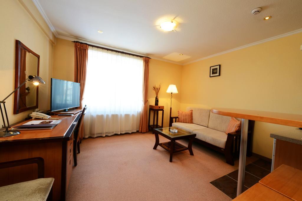 Narantuul Hotel Ulaanbaatar Phòng bức ảnh